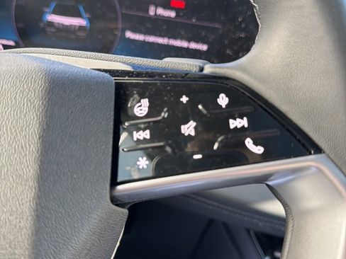 Used 2025 Audi Q6 e-tron Premium Plus w/ Premium Plus image 16