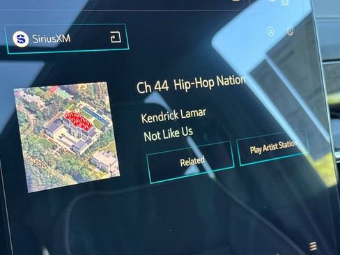 New 2026 GMC Yukon Elevation image 24