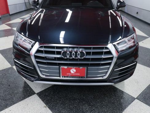 Used 2019 Audi Q5 2.0T Premium Plus w/ Premium Plus Package AWD/4WD image 4