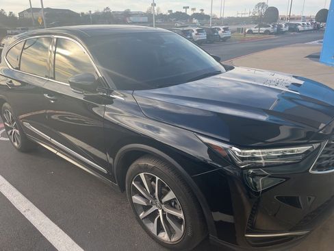 Used 2025 Acura MDX w/ Technology Package image 3