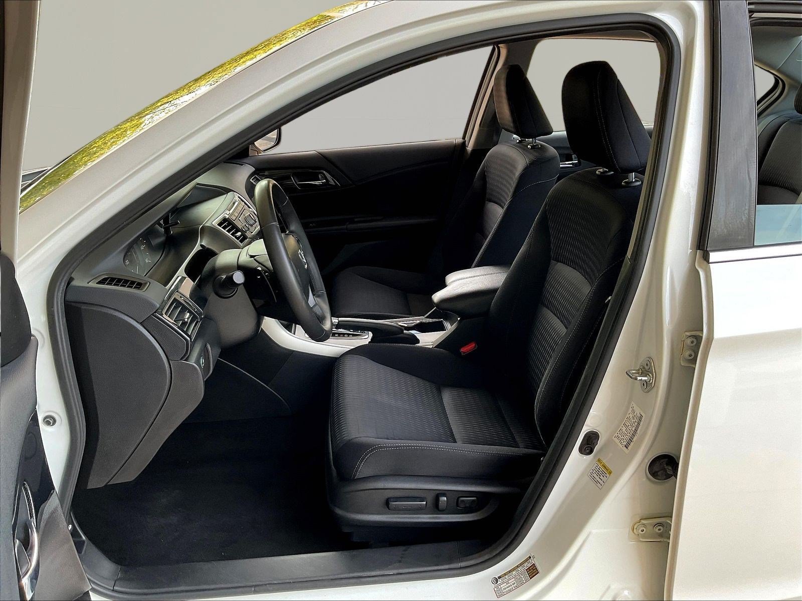 Used 2015 Honda Accord Sport image 20
