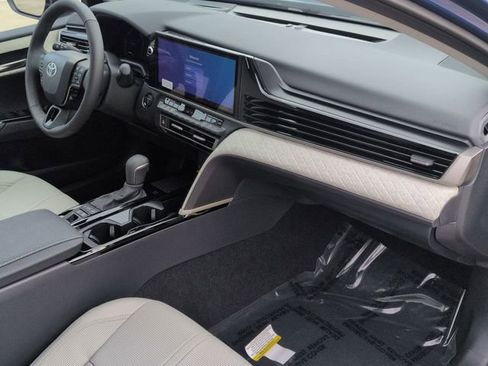 New 2026 Toyota Camry XLE image 28