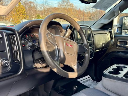 Used 2019 GMC Sierra 2500 4x4 Double Cab w/ Sierra Convenience Package image 19