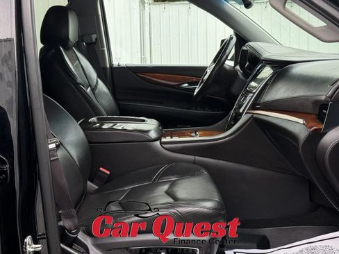Used 2015 Cadillac Escalade ESV 2WD image 21