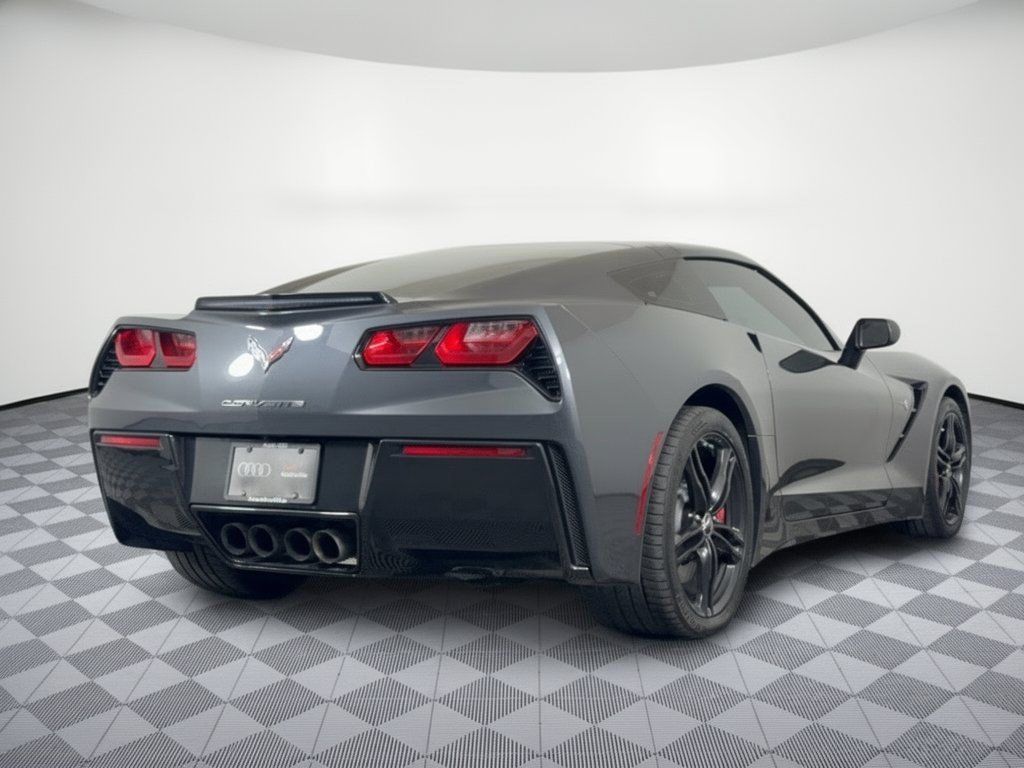 Used 2017 Chevrolet Corvette Stingray Coupe w/ 1LT RWD image 9