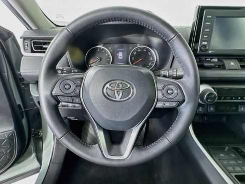 Certified 2021 Toyota RAV4 XLE w/ Convenience Package AWD/4WD image 11