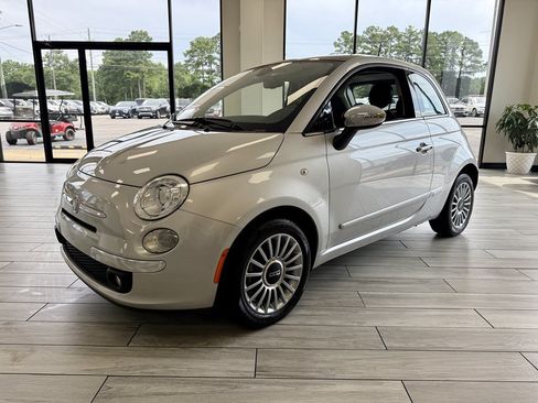 Used 2012 FIAT 500 Lounge w/ Luxury Leather Pkg FWD image 3