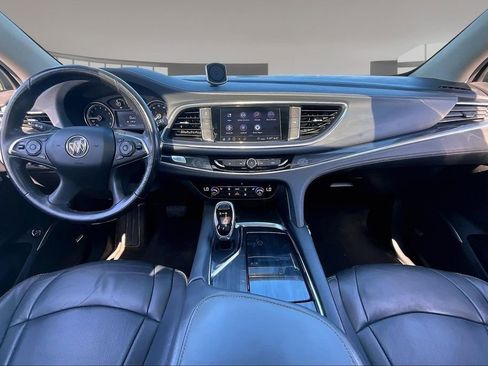 Used 2021 Buick Enclave Essence w/ Sound and Sites Package AWD/4WD image 15