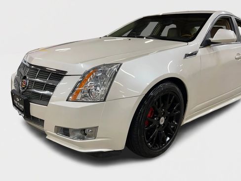 Used 2011 Cadillac CTS Premium image 5