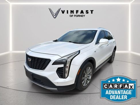 Used 2021 Cadillac XT4 Premium Luxury w/ Cold Weather Package FWD image 1