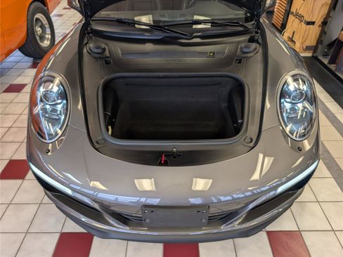 Used 2017 Porsche 911 Carrera RWD image 12
