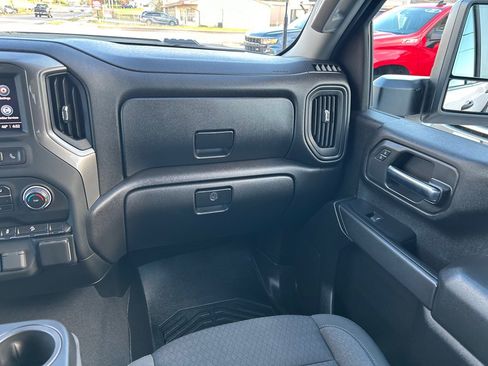 Used 2024 Chevrolet Silverado 2500 Custom w/ Custom Value Package image 34