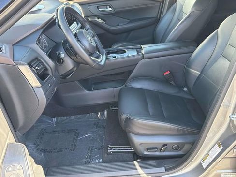 Certified 2023 Nissan Rogue SL w/ SL Premium Package image 29