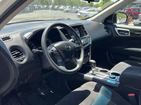 Used 2013 Nissan Pathfinder S AWD/4WD image 28