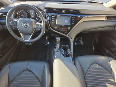 Used 2020 Toyota Camry SE image 10