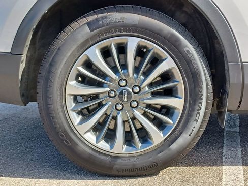 Used 2021 Lincoln Nautilus AWD w/ Equipment Group 101A image 5