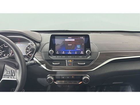 Used 2023 Nissan Altima 2.5 SV FWD image 19