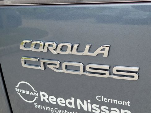 Used 2024 Toyota Corolla Cross L FWD image 12