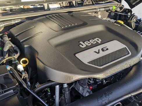 Used 2017 Jeep Wrangler Rubicon image 21