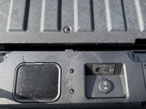 Used 2024 GMC Sierra 1500 AT4X image 35