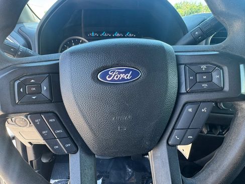 Used 2017 Ford F250 XLT w/ Camper Package AWD/4WD image 16
