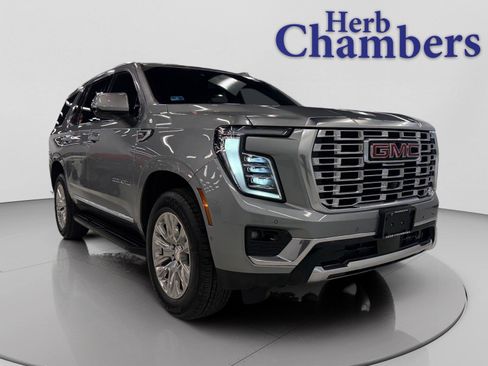 Used 2025 GMC Yukon Denali image 1