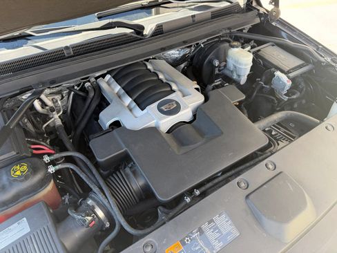 Used 2016 Cadillac Escalade 2WD image 23