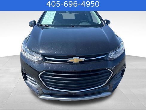 Used 2020 Chevrolet Trax LT w/ LT Convenience Package FWD image 10