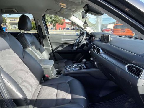 Used 2017 MAZDA CX-5 Touring w/ I-ACTIVSENSE Package image 13