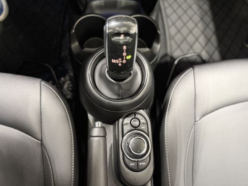 Used 2023 MINI Cooper 2-Door Hardtop image 20