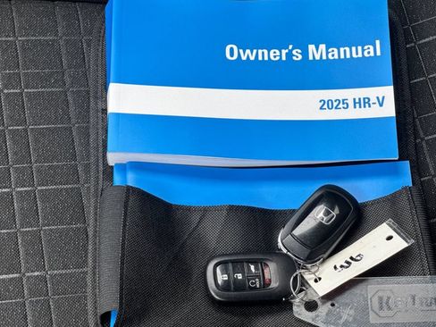 Certified 2025 Honda HR-V Sport image 35