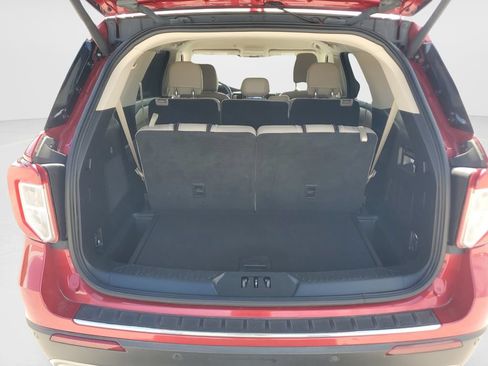 Used 2020 Ford Explorer Limited w/ Class III Trailer Tow Package AWD/4WD image 9