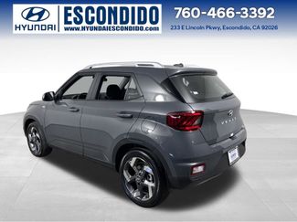 New 2026 Hyundai Venue SEL video 3