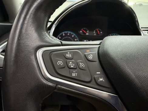 Used 2019 Chevrolet Malibu LT w/ LT Plus Package FWD image 16