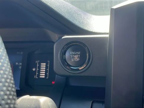 Certified 2025 Toyota Tacoma SR AWD/4WD image 20
