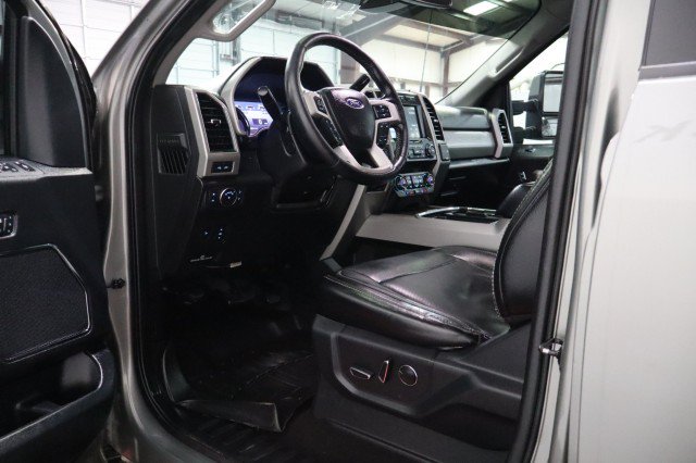 Used 2019 Ford F250 Lariat w/ Lariat Ultimate Package AWD/4WD image 38