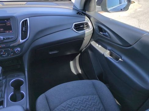 Used 2022 Chevrolet Equinox LT image 17