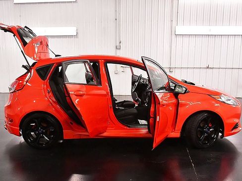 Used 2016 Ford Fiesta ST image 30