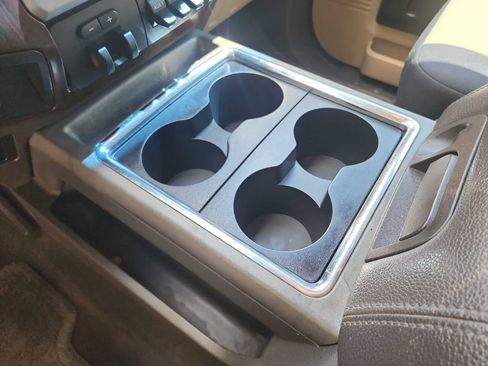 Used 2014 Ford F250 Lariat w/ Lariat Interior Package image 30