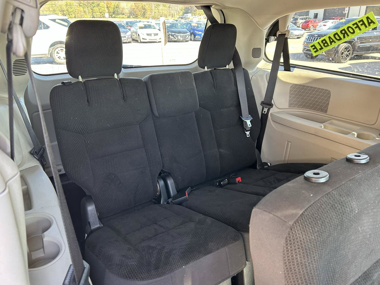 Used 2018 Dodge Grand Caravan SE FWD image 13