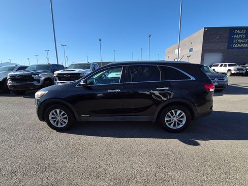 Used 2018 Kia Sorento LX AWD/4WD image 7