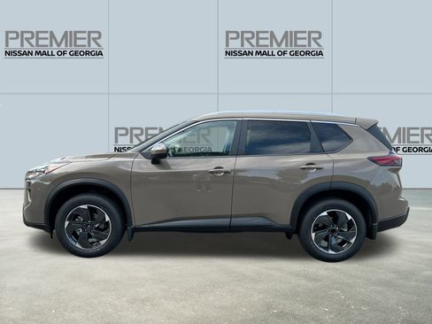 New 2025 Nissan Rogue SV w/ SV Premium Package image 8