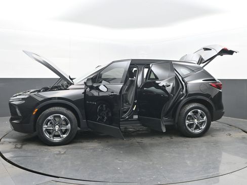 Used 2023 Chevrolet Blazer LT w/ Convenience Package image 39