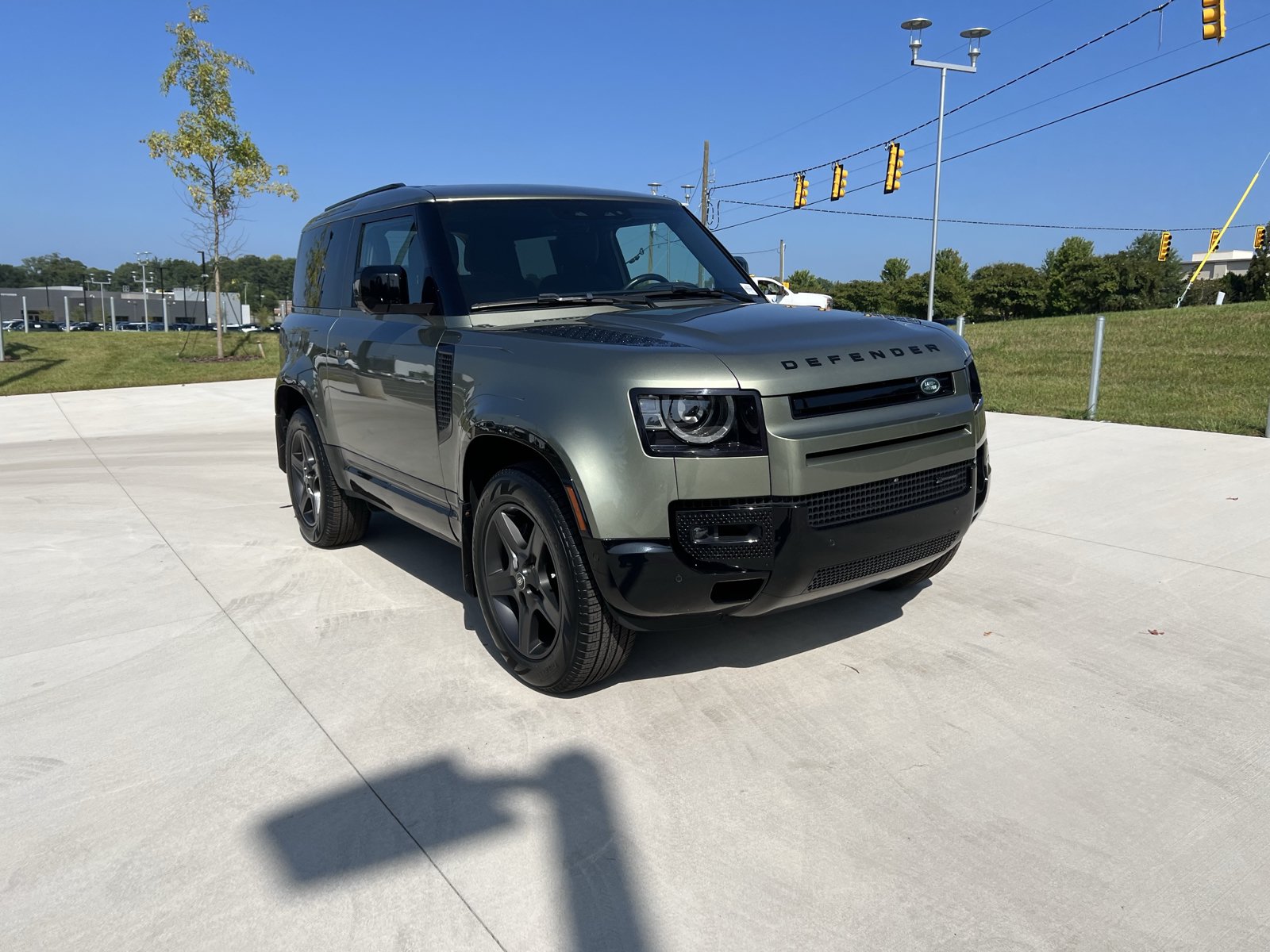 Used 2023 Land Rover Defender 90 X-Dynamic SE AWD/4WD image 1
