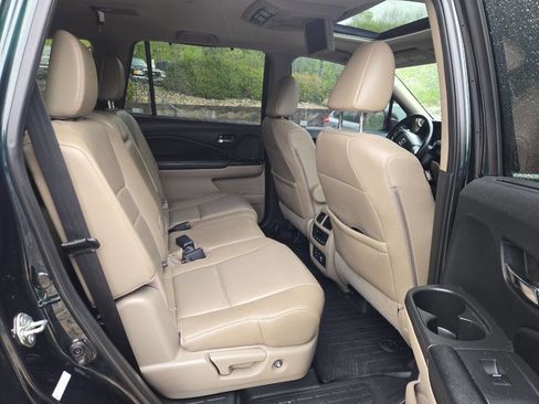 Used 2016 Honda Pilot Touring image 20