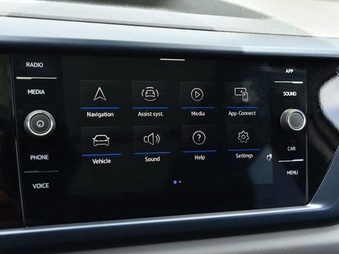 Used 2023 Volkswagen Taos SE w/ Panoramic Sunroof Package AWD/4WD image 14