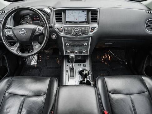 Used 2018 Nissan Pathfinder SL w/ Cargo Package image 22
