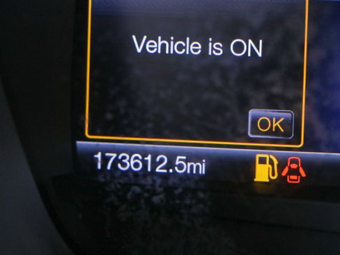 Used 2017 Ford Fusion SE w/ Fusion SE Technology Package FWD image 16