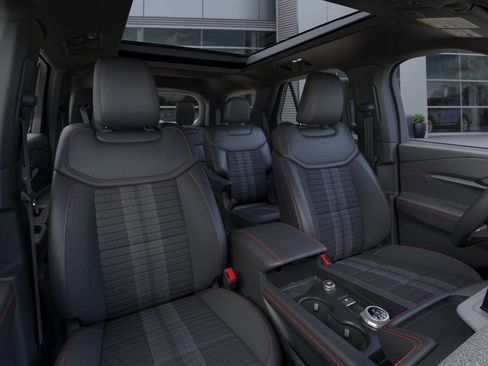 New 2026 Ford Explorer ST-Line w/ ST-Line Street Pack image 43