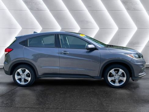 Used 2021 Honda HR-V LX image 8
